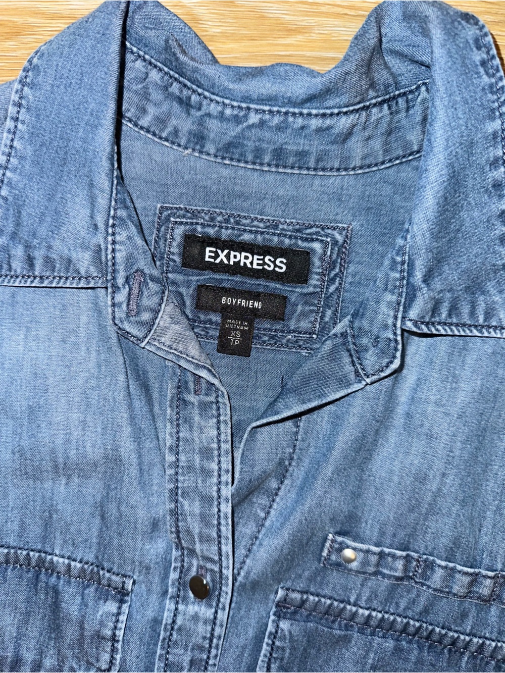 Express Jean top XS - Picture 2 of 3